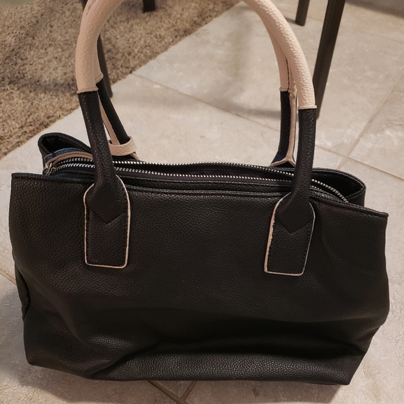 Nine West Handbag - Picture 6 of 9